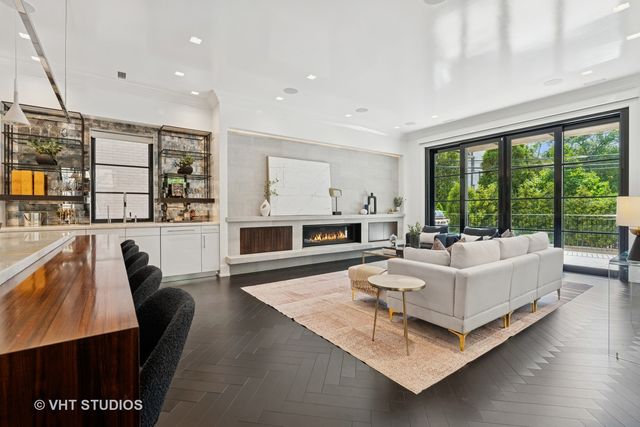 1878 N Orchard Street, Chicago, IL 60614