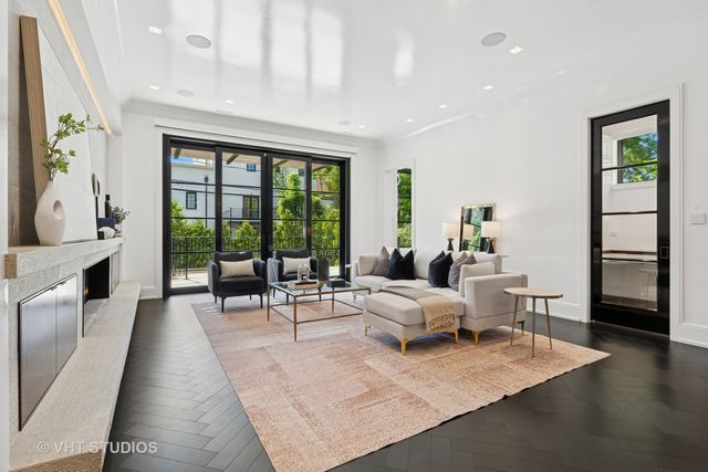 1878 N Orchard Street, Chicago, IL 60614