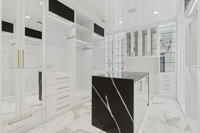 1878 N Orchard Street, Chicago, IL 60614