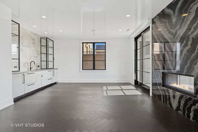 1878 N Orchard Street, Chicago, IL 60614