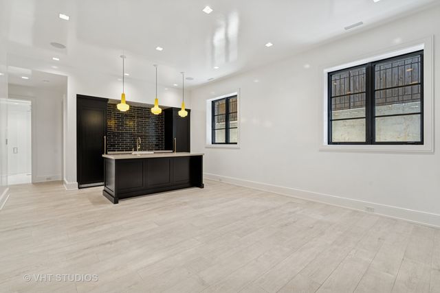 1878 N Orchard Street, Chicago, IL 60614