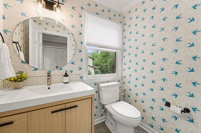 2469 Foxwood Drive, Chapel Hill, NC 27514