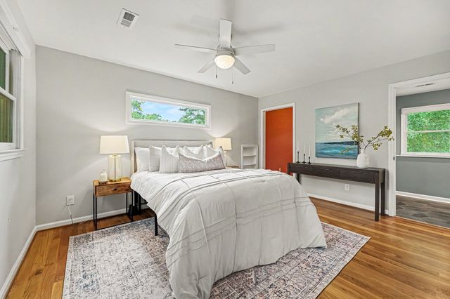 2469 Foxwood Drive, Chapel Hill, NC 27514