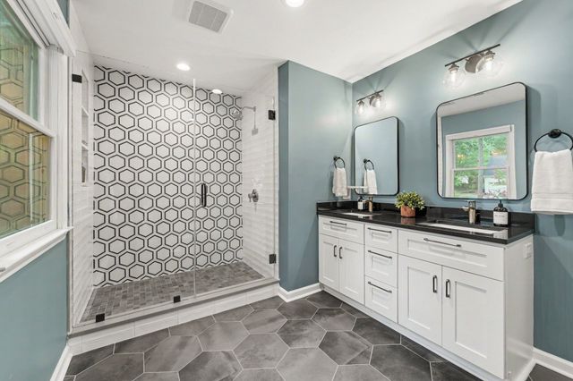 2469 Foxwood Drive, Chapel Hill, NC 27514
