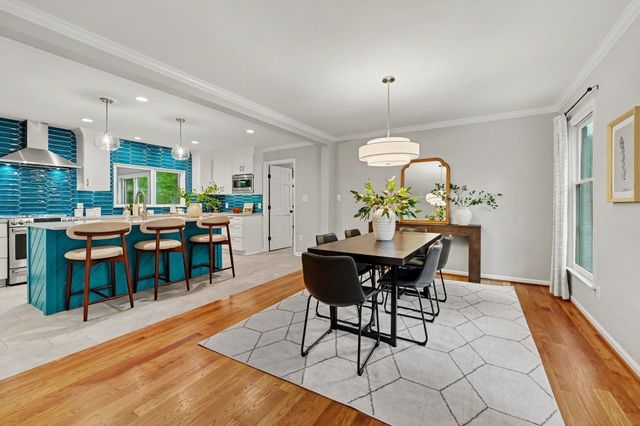 2469 Foxwood Drive, Chapel Hill, NC 27514