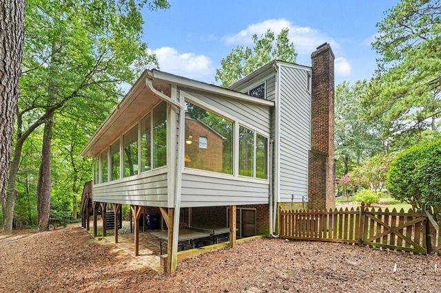 2469 Foxwood Drive, Chapel Hill, NC 27514