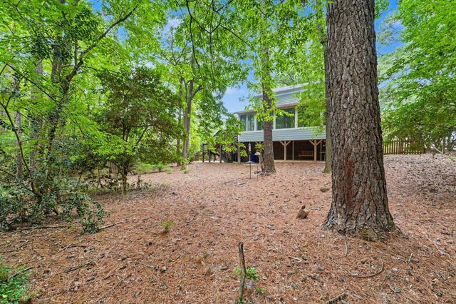 2469 Foxwood Drive, Chapel Hill, NC 27514