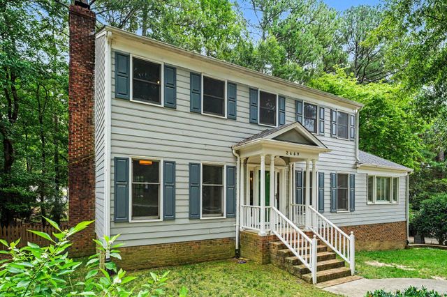 2469 Foxwood Drive, Chapel Hill, NC 27514