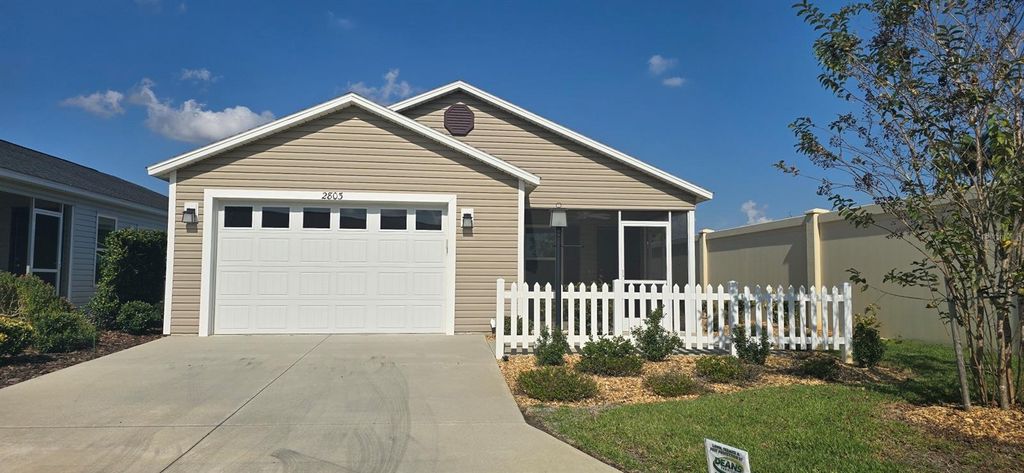 2803 HULL LANE, The Villages, FL 32163