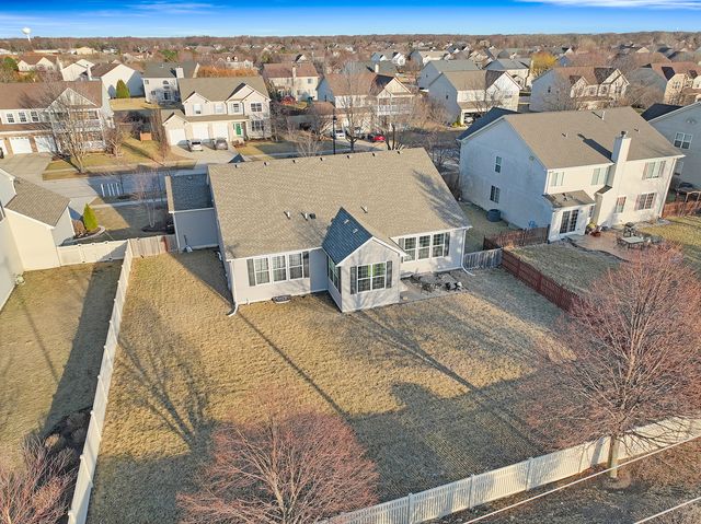 617 Northgate Lane, Shorewood, IL 60404