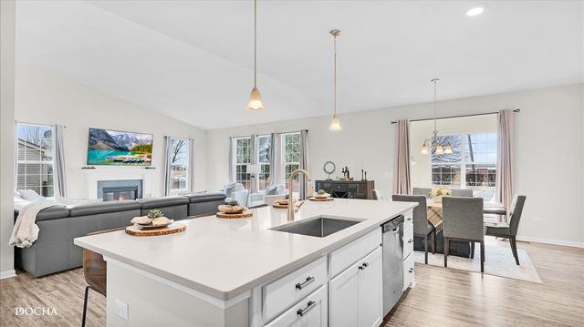 617 Northgate Lane, Shorewood, IL 60404