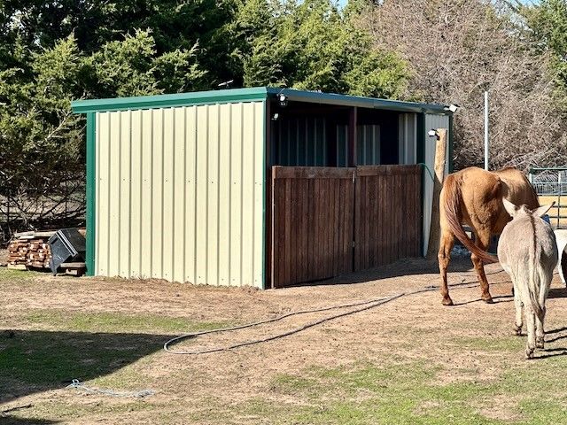 660 County Road 2184, Gainesville, TX 76240