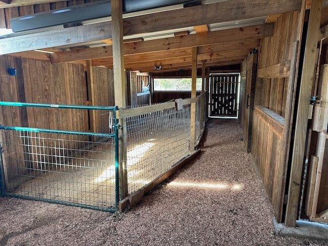 660 County Road 2184, Gainesville, TX 76240