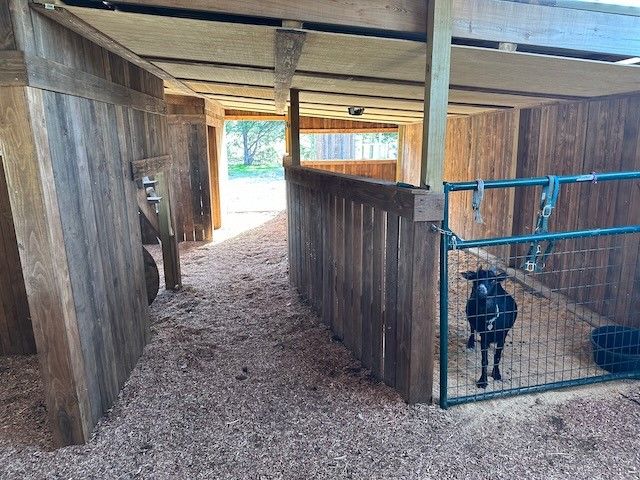 660 County Road 2184, Gainesville, TX 76240