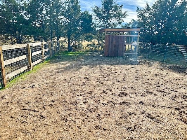 660 County Road 2184, Gainesville, TX 76240