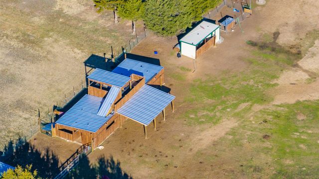 660 County Road 2184, Gainesville, TX 76240