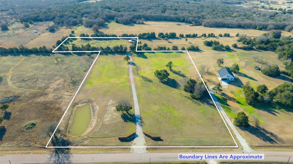660 County Road 2184, Gainesville, TX 76240