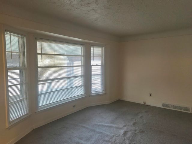 8236 Trinity Street, Detroit, MI 48228