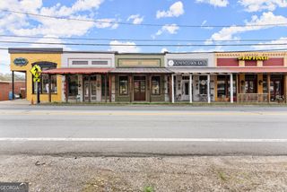 9159 Gillsville Road, Maysville, GA 30558