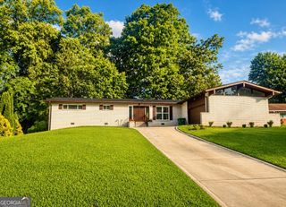 2735 Kings Park Circle, Decatur, GA 30034