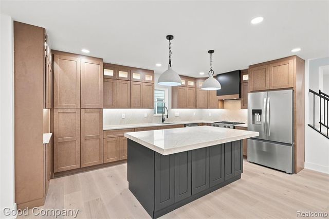 1722 Roszel Street, Royal Oak, MI 48067