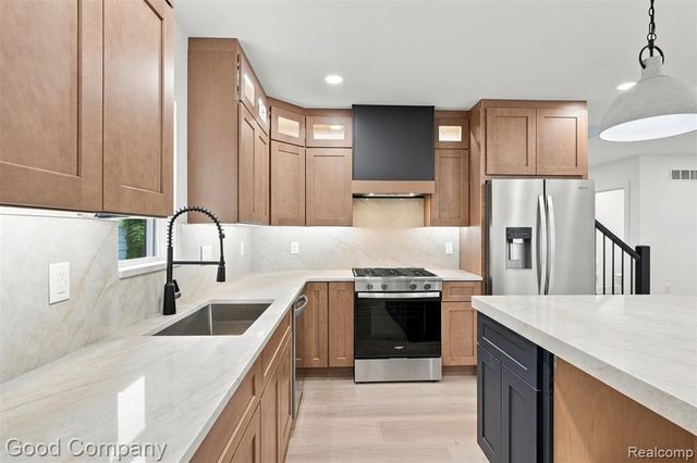1722 Roszel Street, Royal Oak, MI 48067