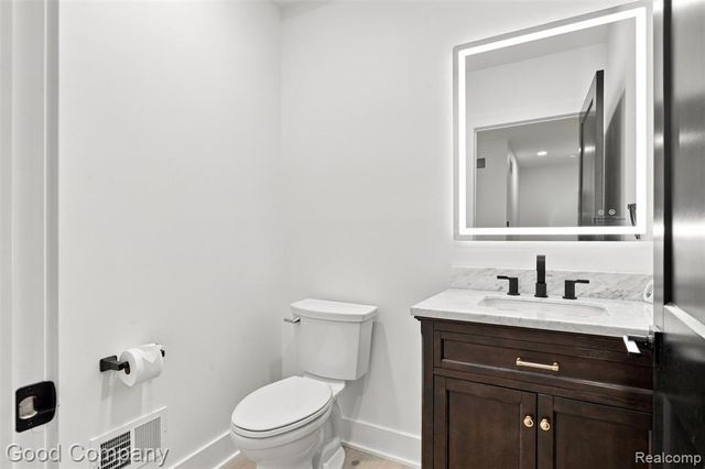 1722 Roszel Street, Royal Oak, MI 48067