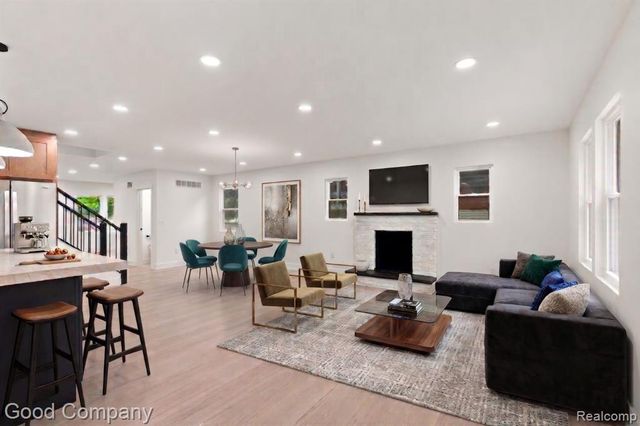 1722 Roszel Street, Royal Oak, MI 48067