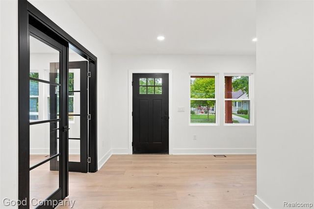 1722 Roszel Street, Royal Oak, MI 48067