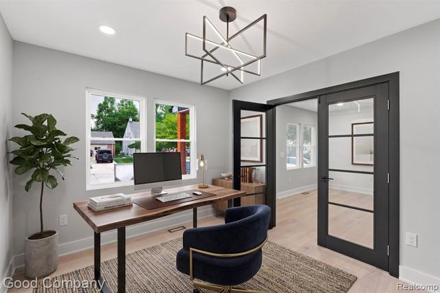 1722 Roszel Street, Royal Oak, MI 48067