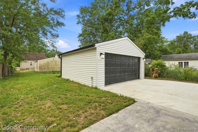 1722 Roszel Street, Royal Oak, MI 48067