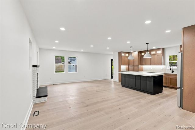 1722 Roszel Street, Royal Oak, MI 48067