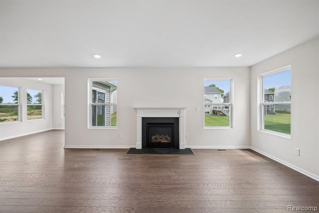 713 Whisperwood Way, Chelsea, MI 48118