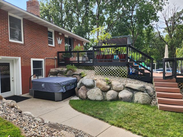12561 Point Douglas Drive S, Hastings, MN 55033