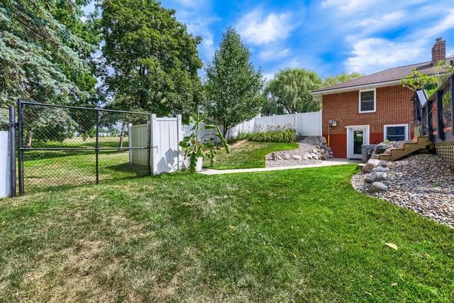 12561 Point Douglas Drive S, Hastings, MN 55033