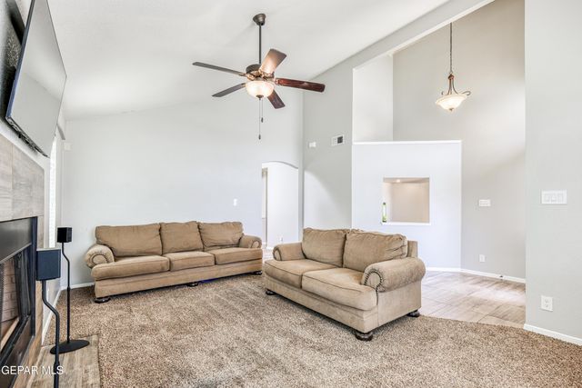 13244 EMERALD ISLE Street, Horizon City, TX 79928