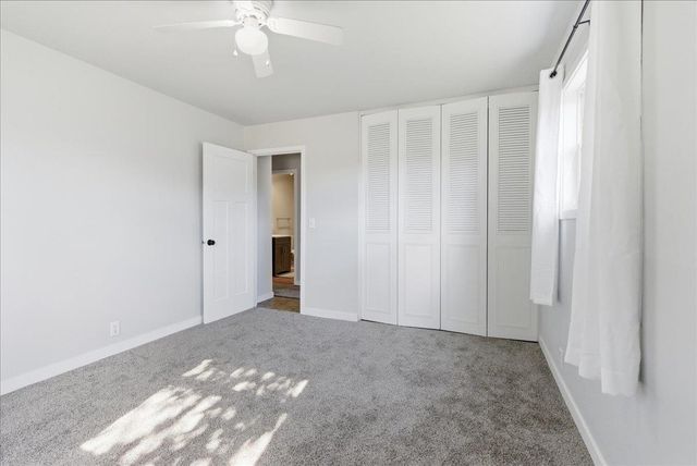 927 W 14th Street, Cedar Falls, IA 50613