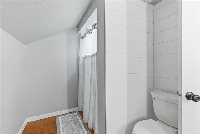 927 W 14th Street, Cedar Falls, IA 50613