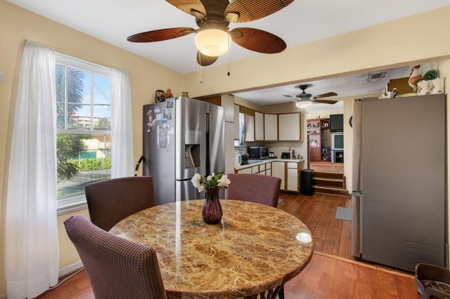 704 N Dixie Highway, Lantana, FL 33462