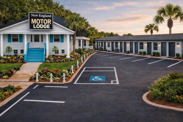 704 N Dixie Highway, Lantana, FL 33462