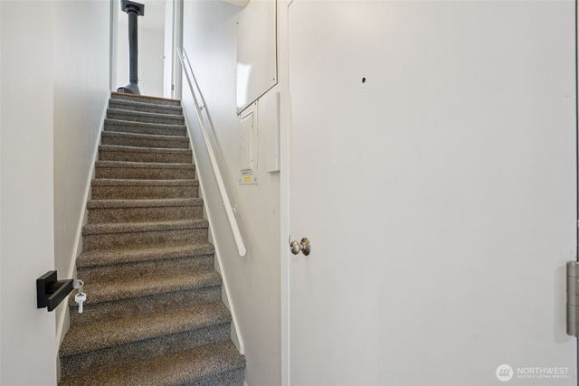 1609 E Alder Street, Seattle, WA 98122