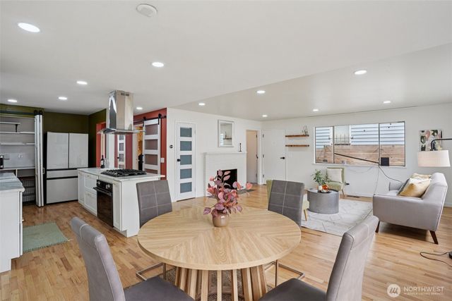 1609 E Alder Street, Seattle, WA 98122