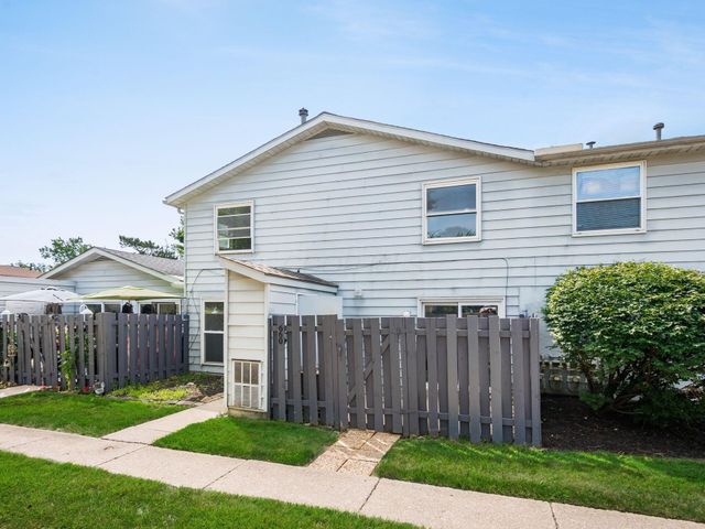 660 Cherry Hollow Road, E, Columbus, OH 43228