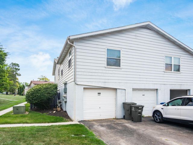 660 Cherry Hollow Road, E, Columbus, OH 43228