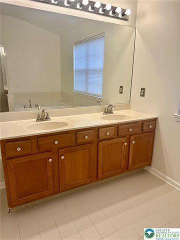 4312 Creek Road, Allentown City, PA 18104