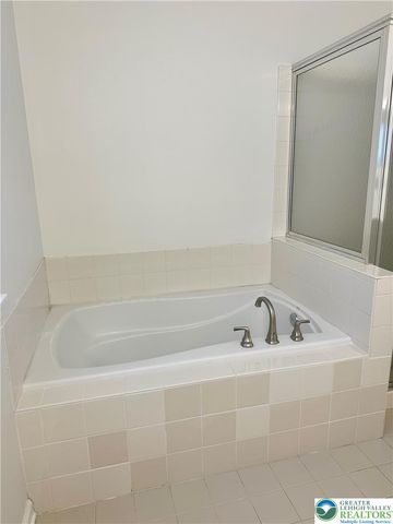 4312 Creek Road, Allentown City, PA 18104