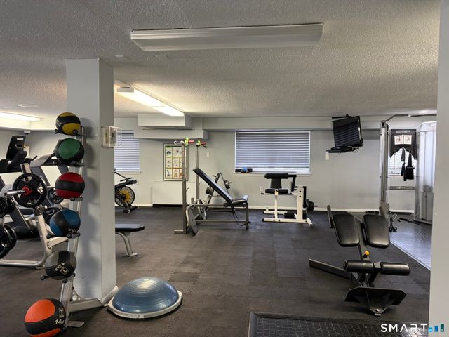 893 Farmington Avenue APT 5H, West Hartford, CT 06119