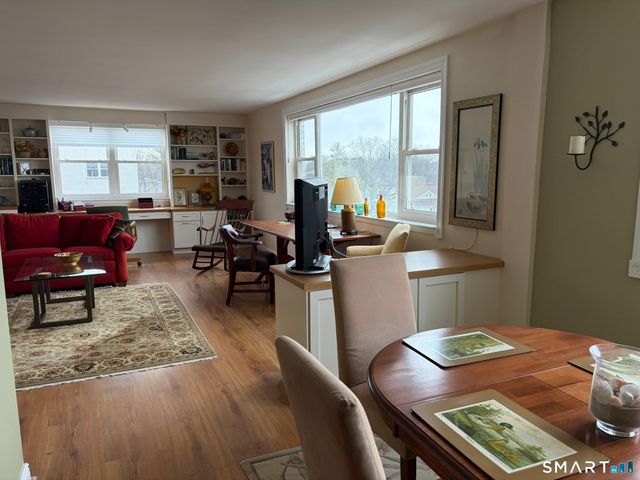 893 Farmington Avenue APT 5H, West Hartford, CT 06119