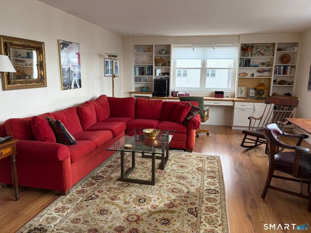 893 Farmington Avenue APT 5H, West Hartford, CT 06119