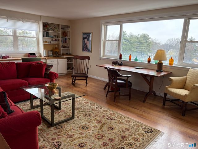 893 Farmington Avenue APT 5H, West Hartford, CT 06119